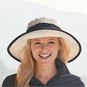 Solumbra by Sun Precautions Ultra Wide Rilled Brim Hat Small